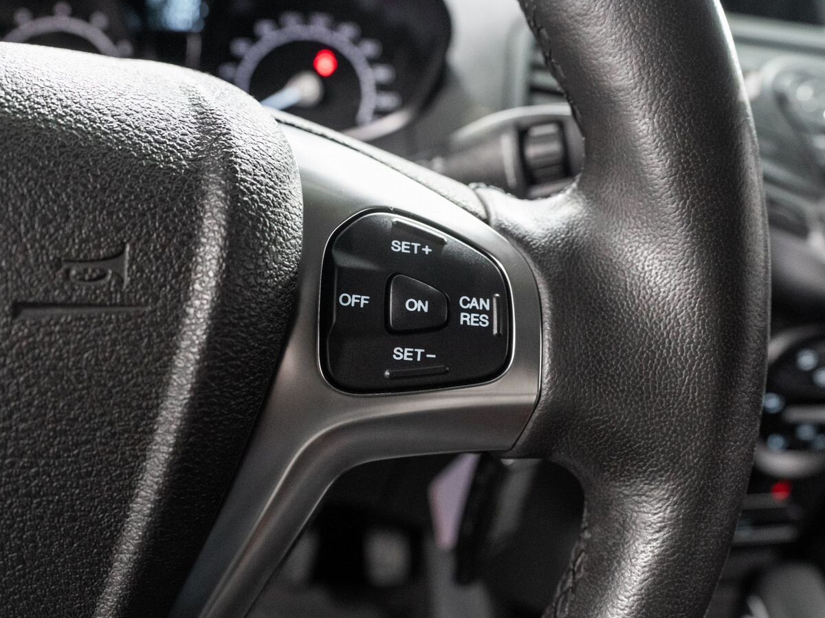 Ford EcoSport 2018 - фото автомобиля