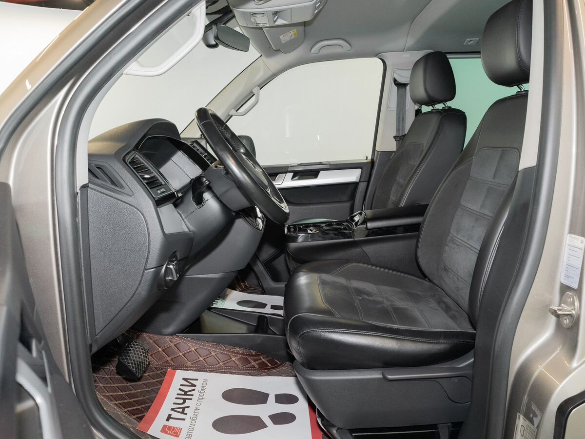 Volkswagen Multivan 2016 - фото автомобиля