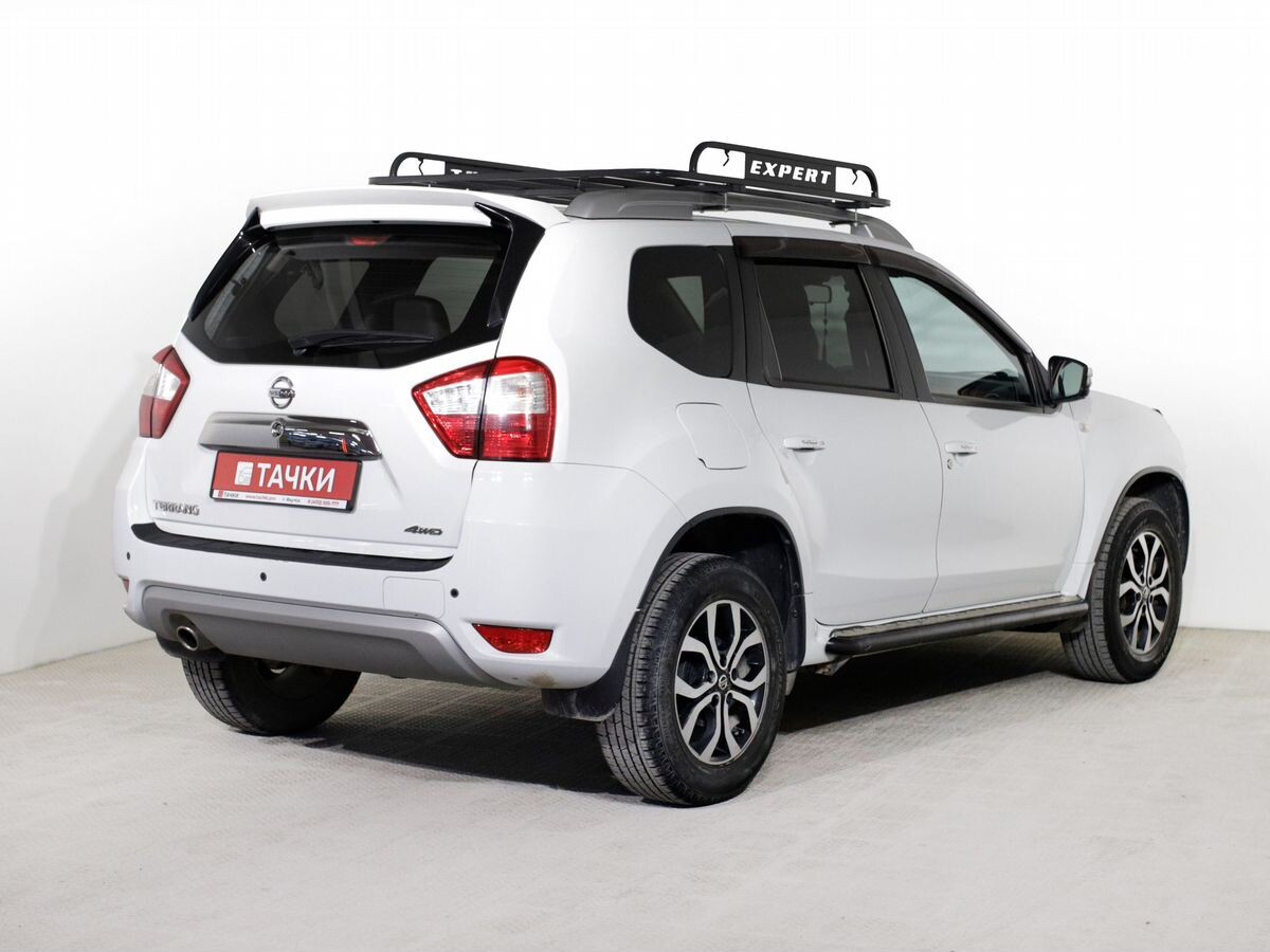 Nissan Terrano 2018 - фото автомобиля