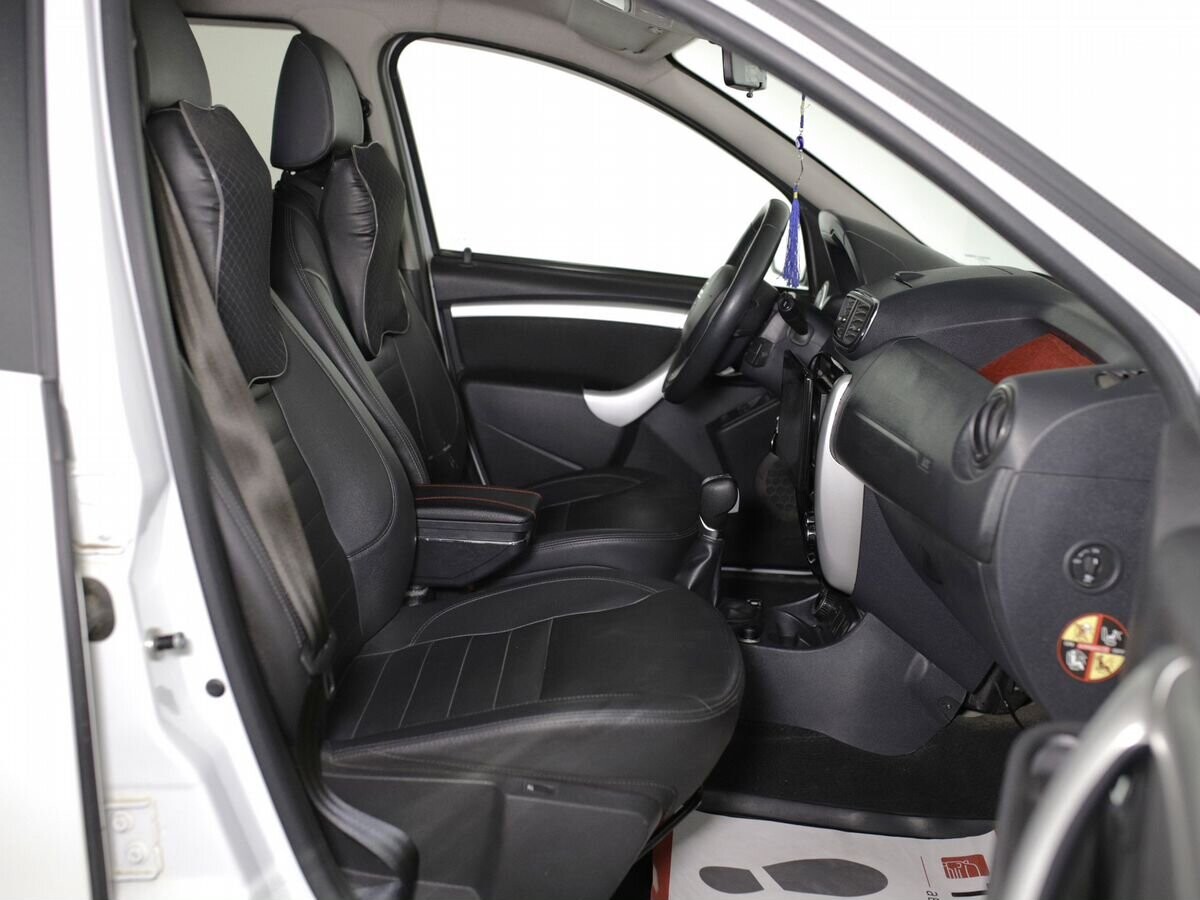 Nissan Terrano 2018 - фото автомобиля