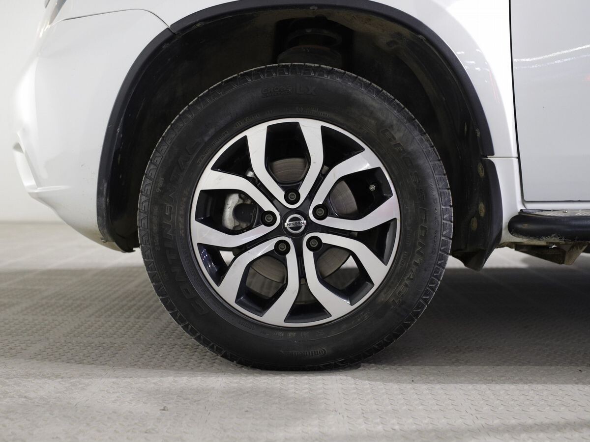 Nissan Terrano 2018 - фото автомобиля