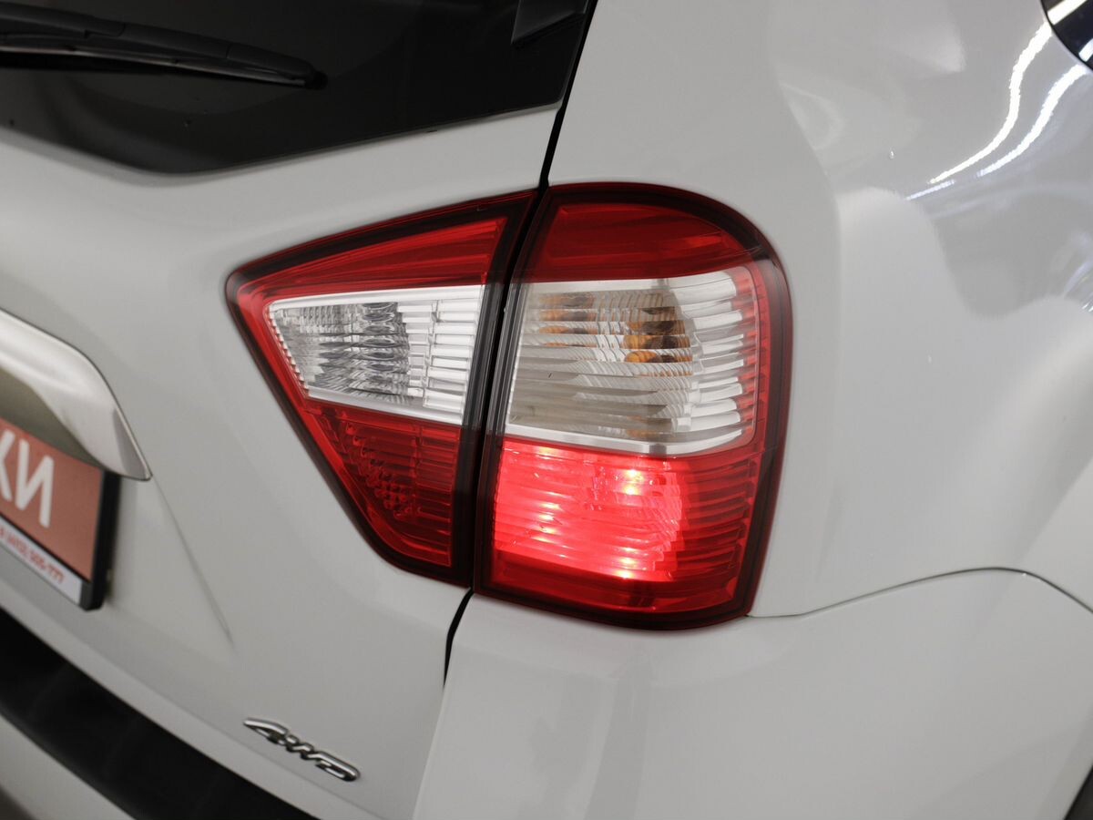Nissan Terrano 2018 - фото автомобиля
