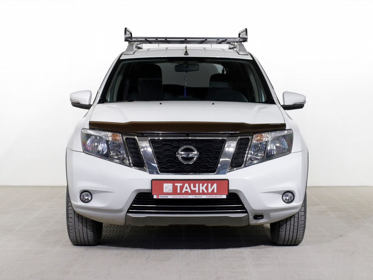 Nissan Terrano 2018 - фото автомобиля