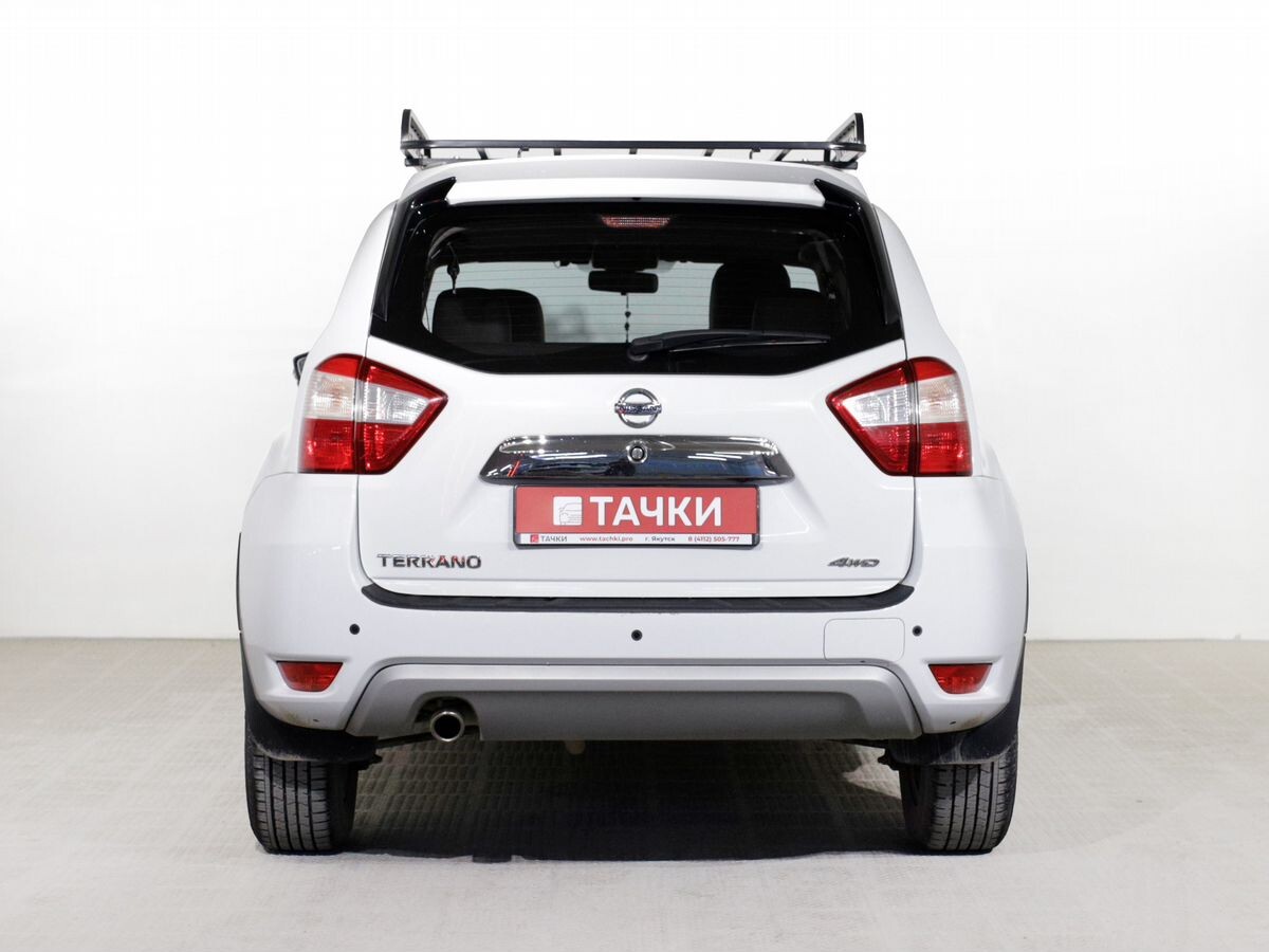 Nissan Terrano 2018 - фото автомобиля