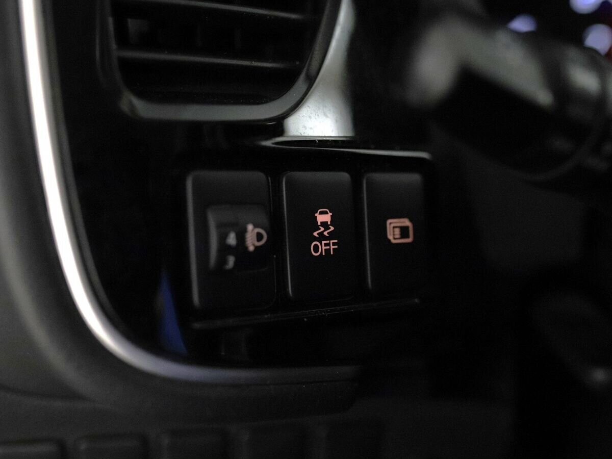 Mitsubishi Outlander 2021 - фото автомобиля