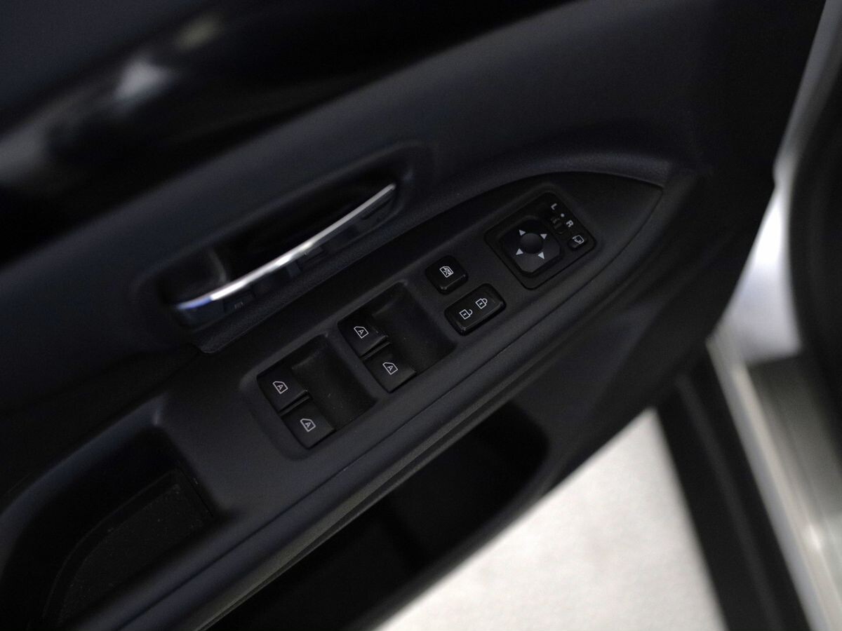 Mitsubishi Outlander 2021 - фото автомобиля