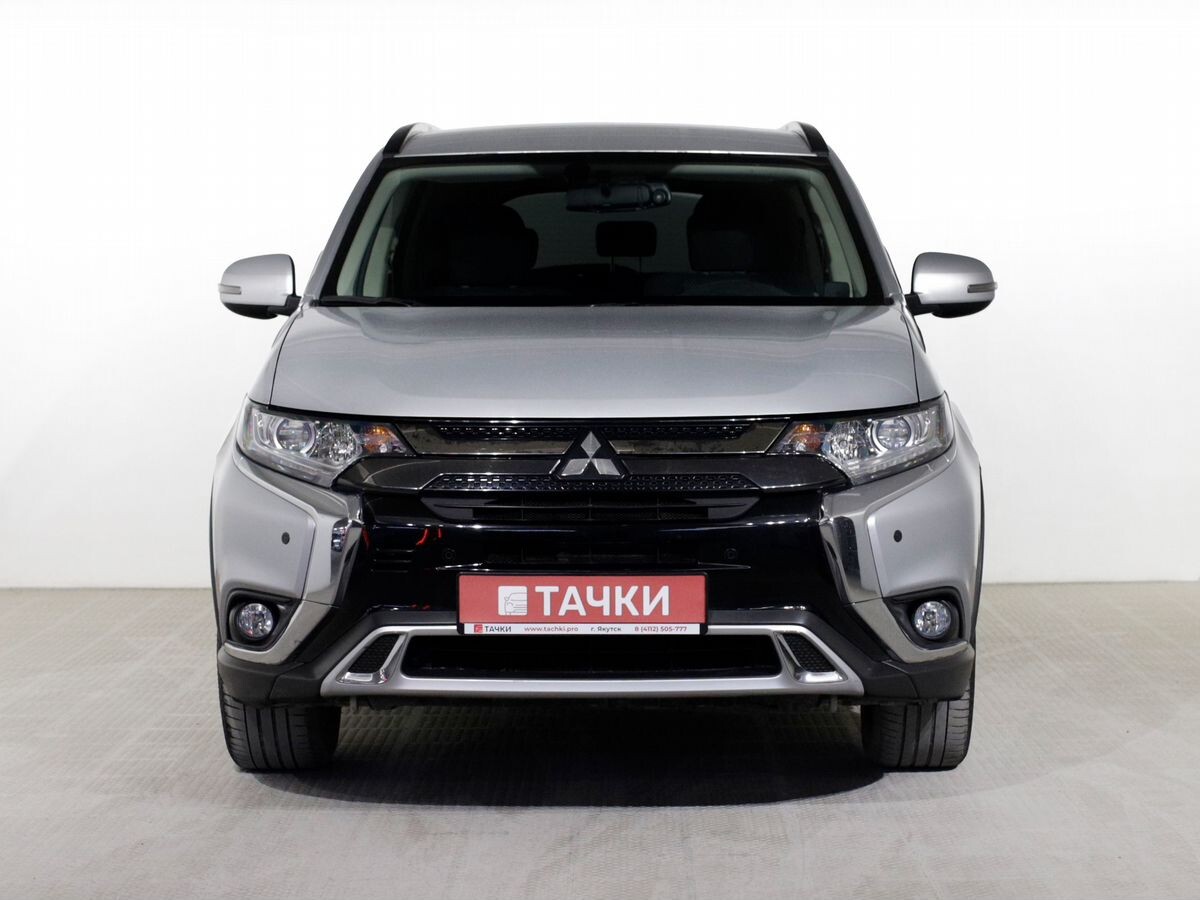 Mitsubishi Outlander 2021 - фото автомобиля