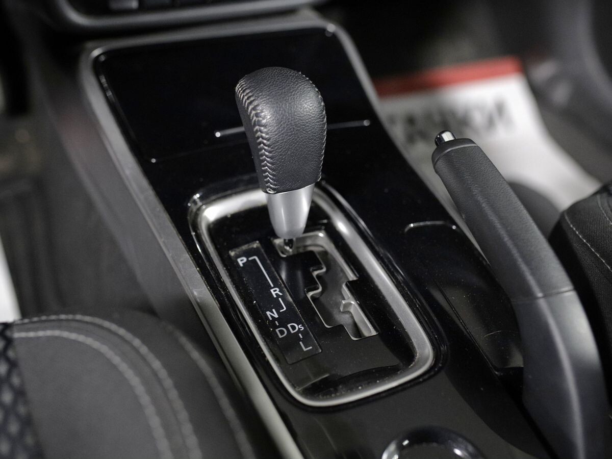 Mitsubishi Outlander 2021 - фото автомобиля