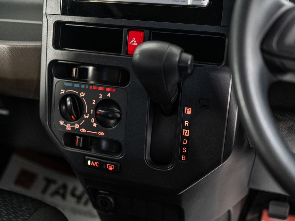 Toyota Roomy 2020 - фото автомобиля