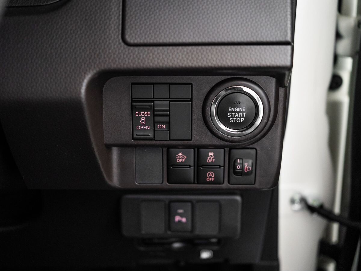Toyota Roomy 2020 - фото автомобиля