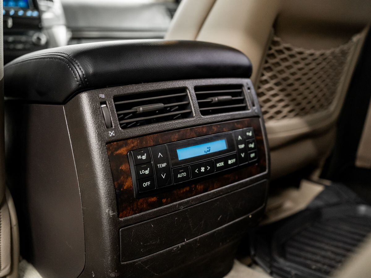 Toyota Land Cruiser 2008 - фото автомобиля