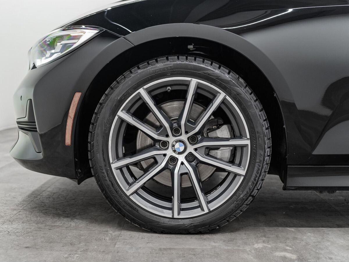 BMW 3-Series 2020 - фото автомобиля