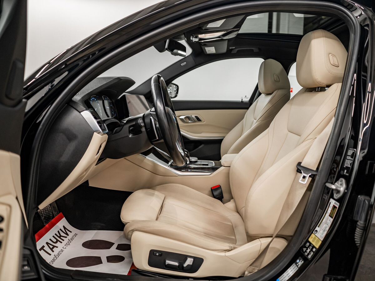 BMW 3-Series 2020 - фото автомобиля