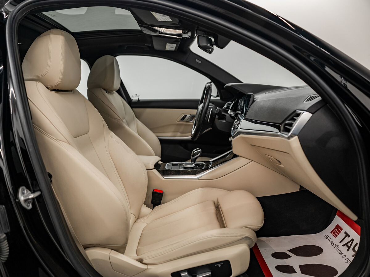 BMW 3-Series 2020 - фото автомобиля