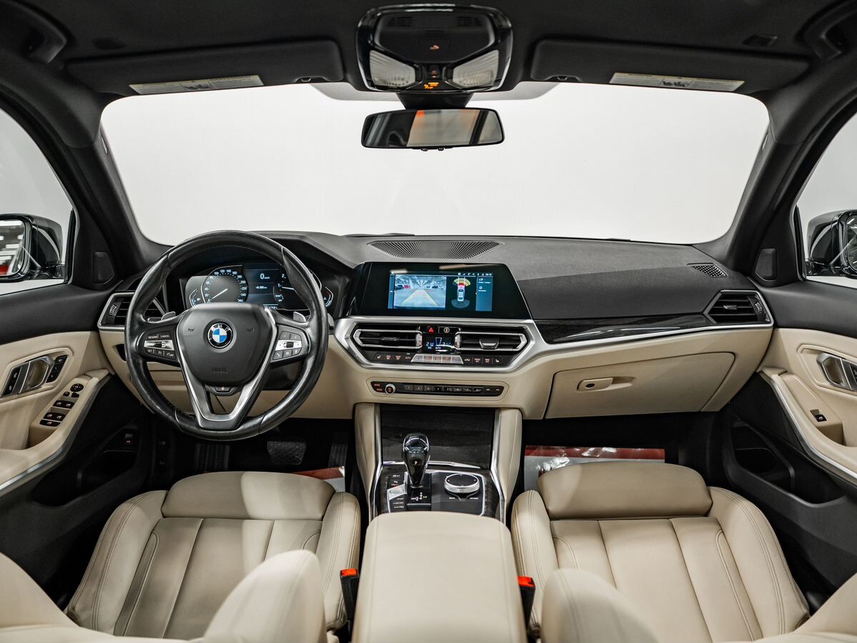 BMW 3-Series 2020 - фото автомобиля