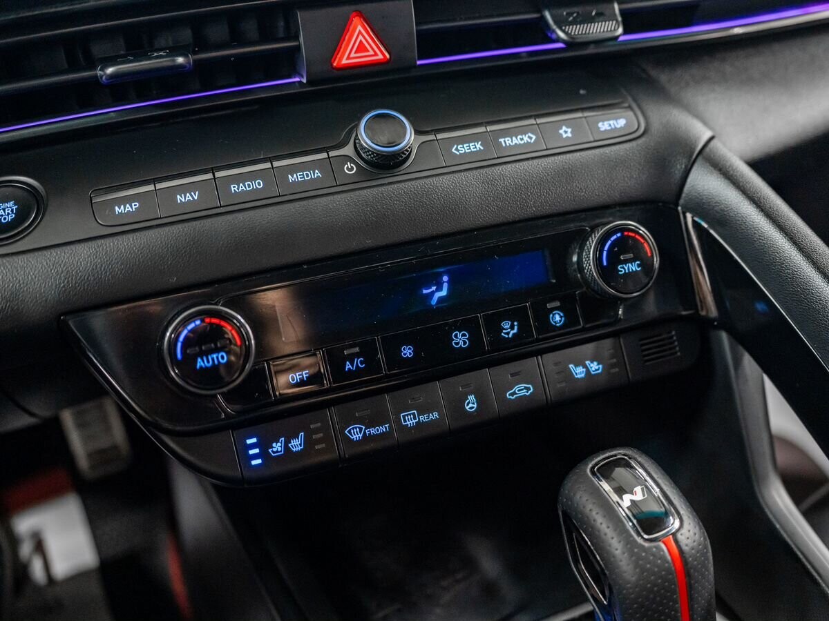 Hyundai Avante 2021 - фото автомобиля