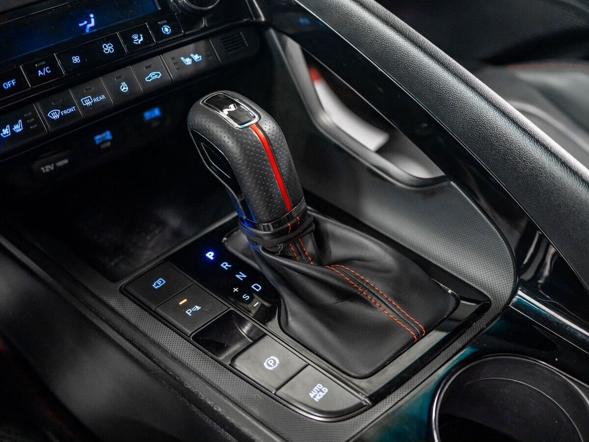 Hyundai Avante 2021 - фото автомобиля