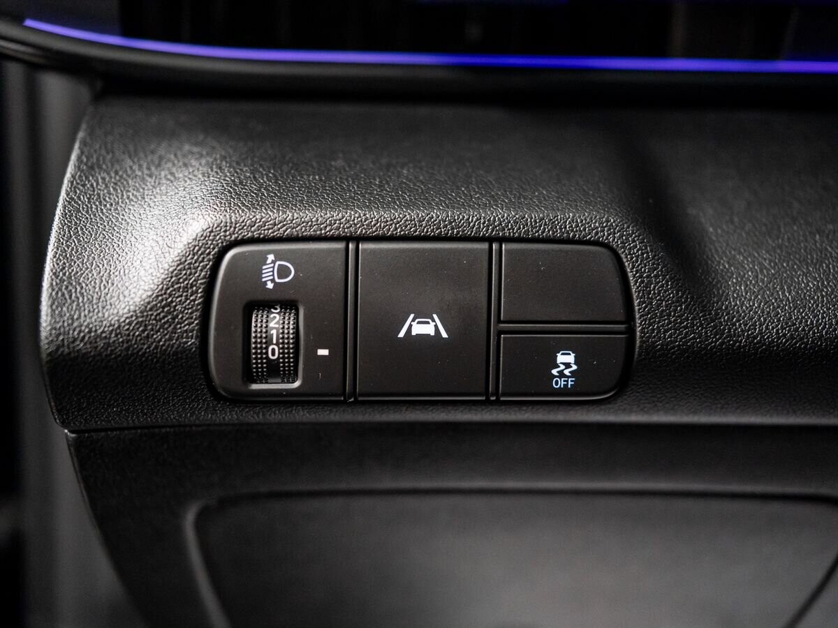 Hyundai Avante 2021 - фото автомобиля