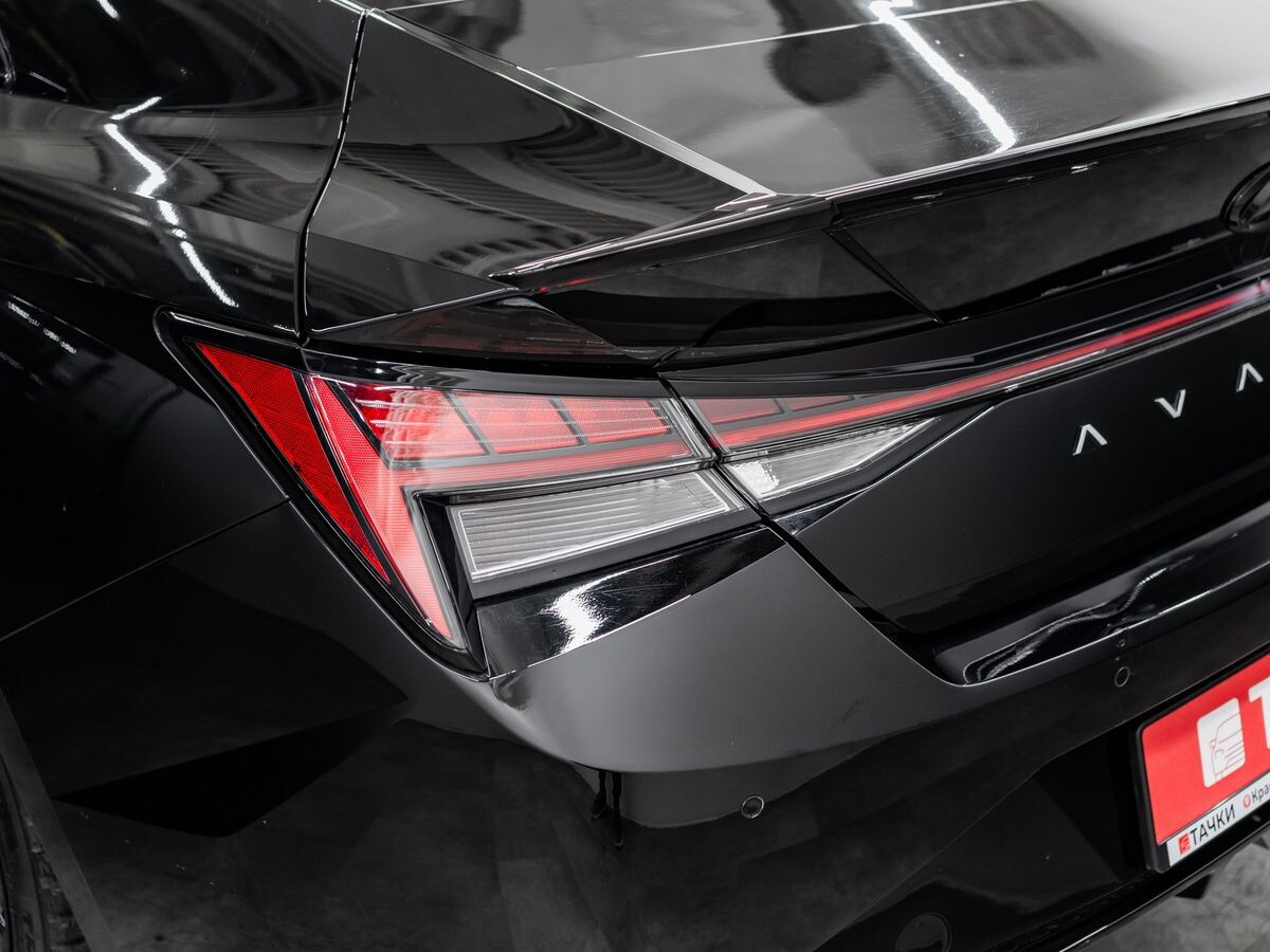 Hyundai Avante 2021 - фото автомобиля