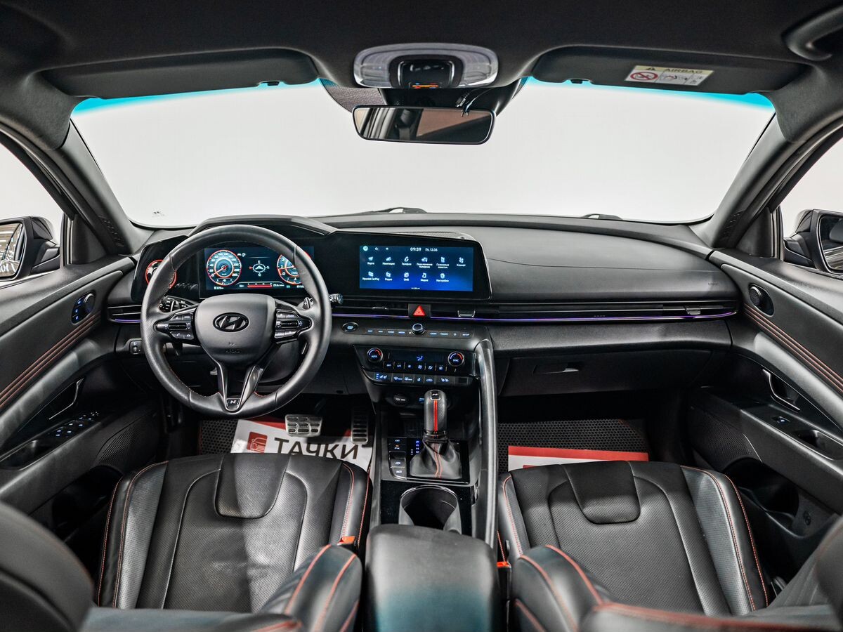 Hyundai Avante 2021 - фото автомобиля