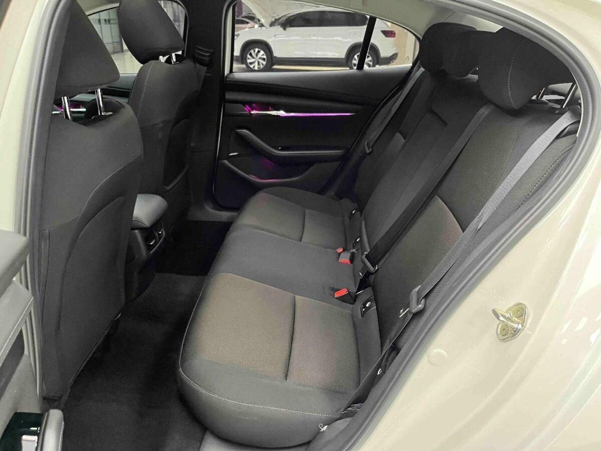 Mazda Mazda3 2022 - фото автомобиля