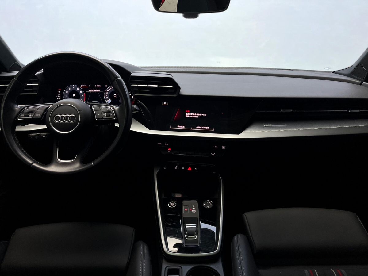 Audi A3 2022 - фото автомобиля