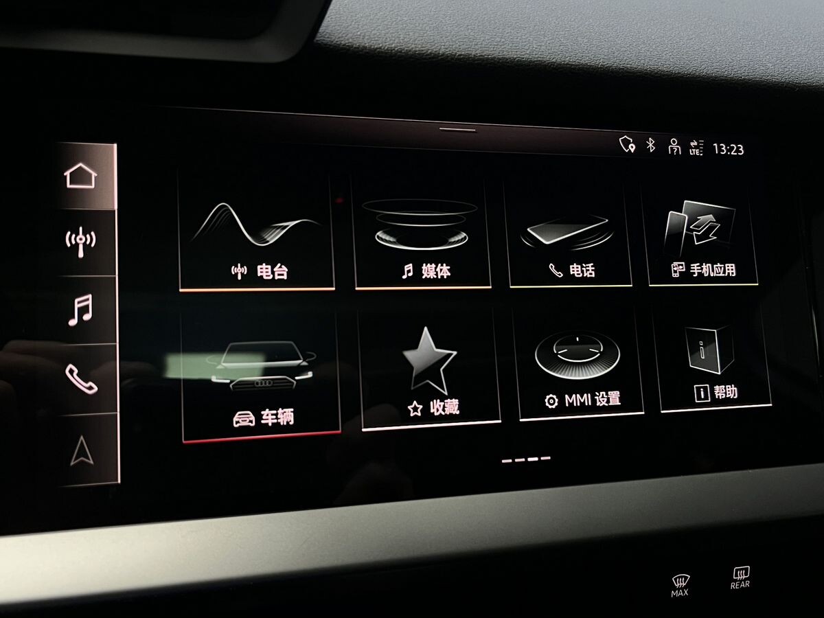 Audi A3 2022 - фото автомобиля