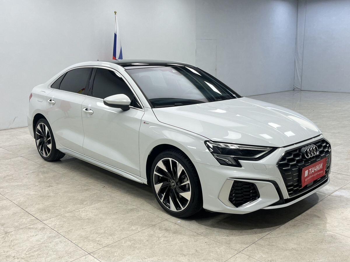 Audi A3 2022 - фото автомобиля
