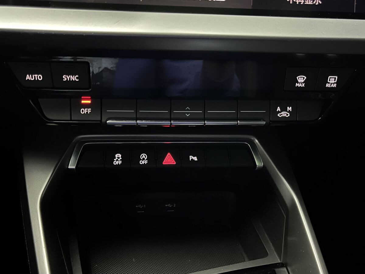 Audi A3 2022 - фото автомобиля