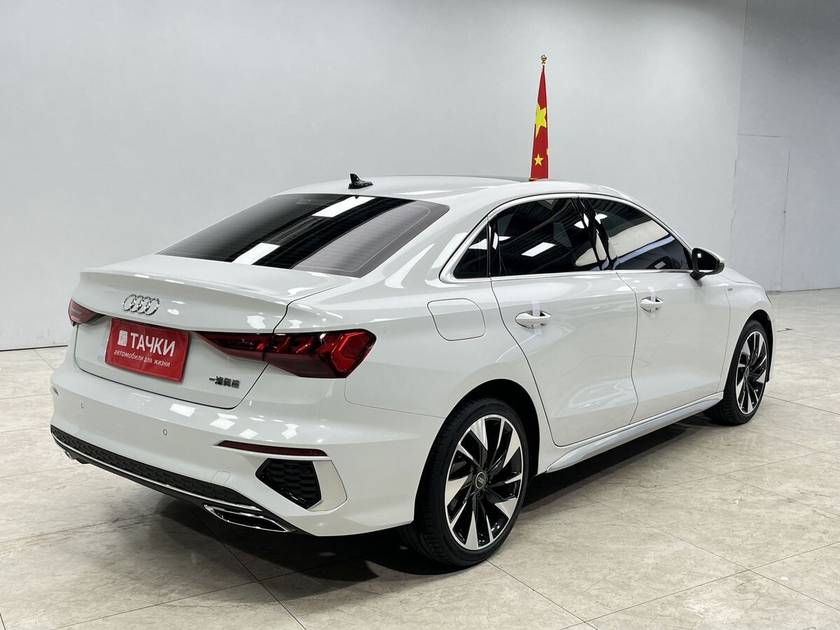 Audi A3 2022 - фото автомобиля