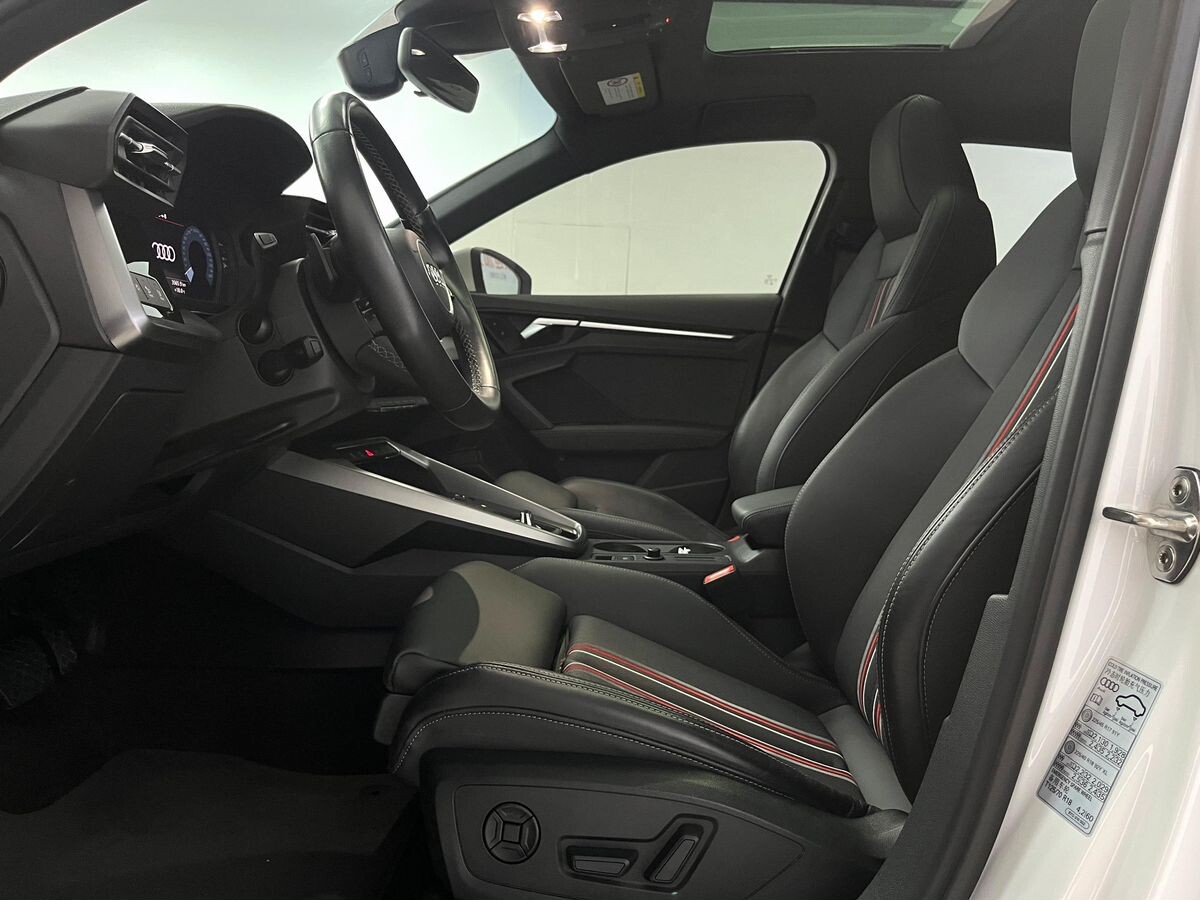 Audi A3 2022 - фото автомобиля