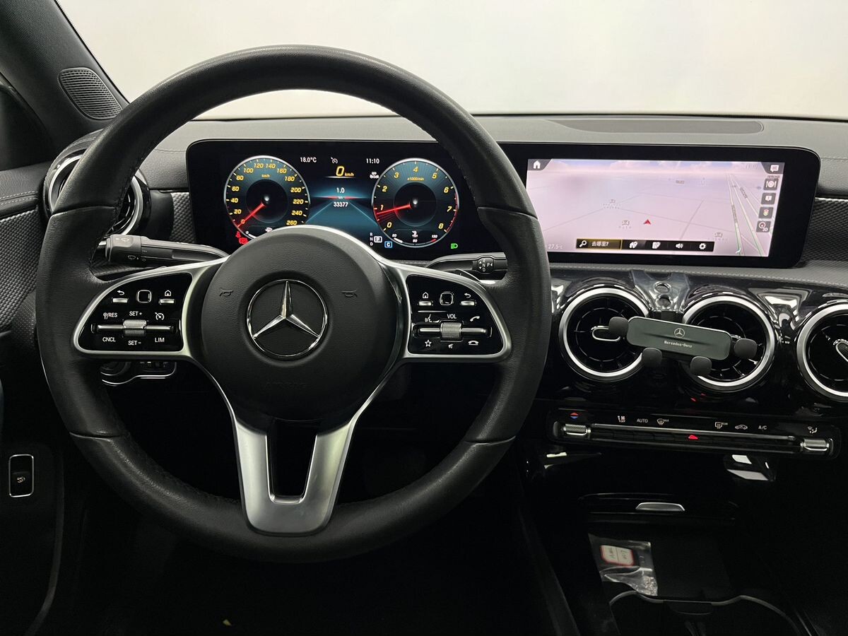 Mercedes-Benz A-Class 2022 - фото автомобиля