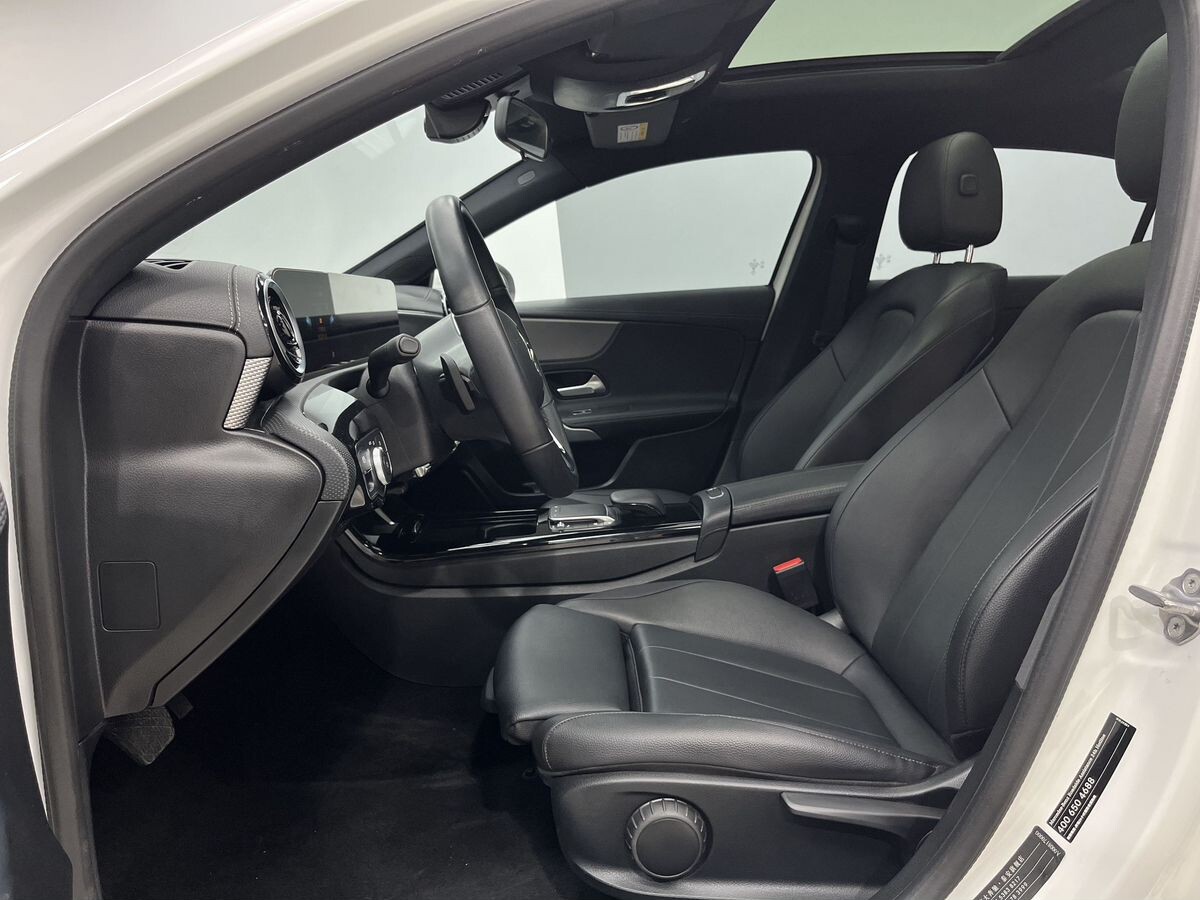 Mercedes-Benz A-Class 2022 - фото автомобиля