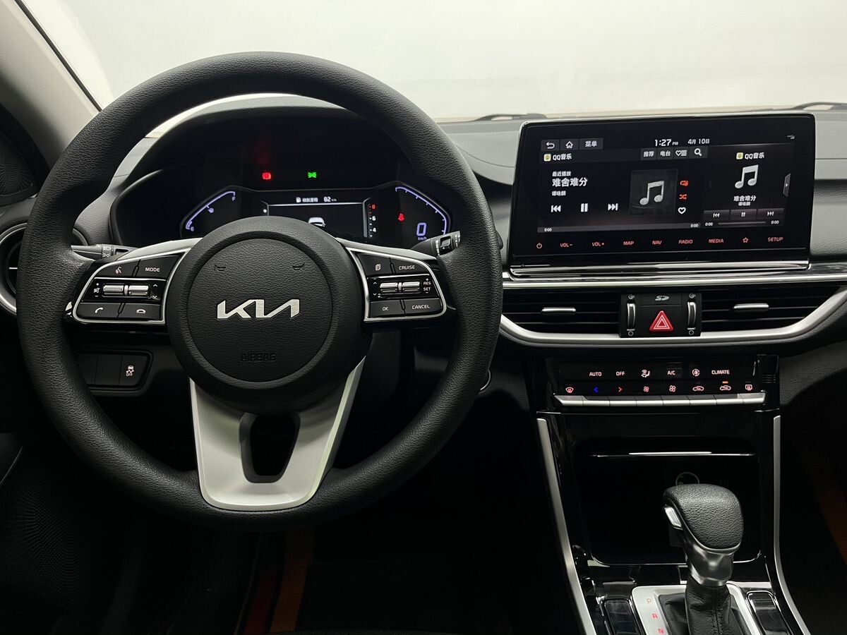 Kia K3 2022 - фото автомобиля