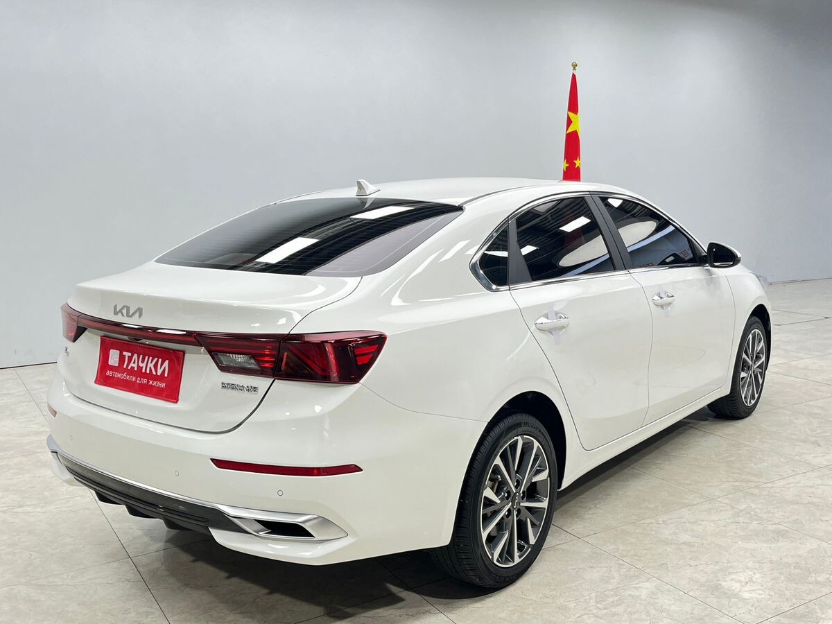 Kia K3 2022 - фото автомобиля