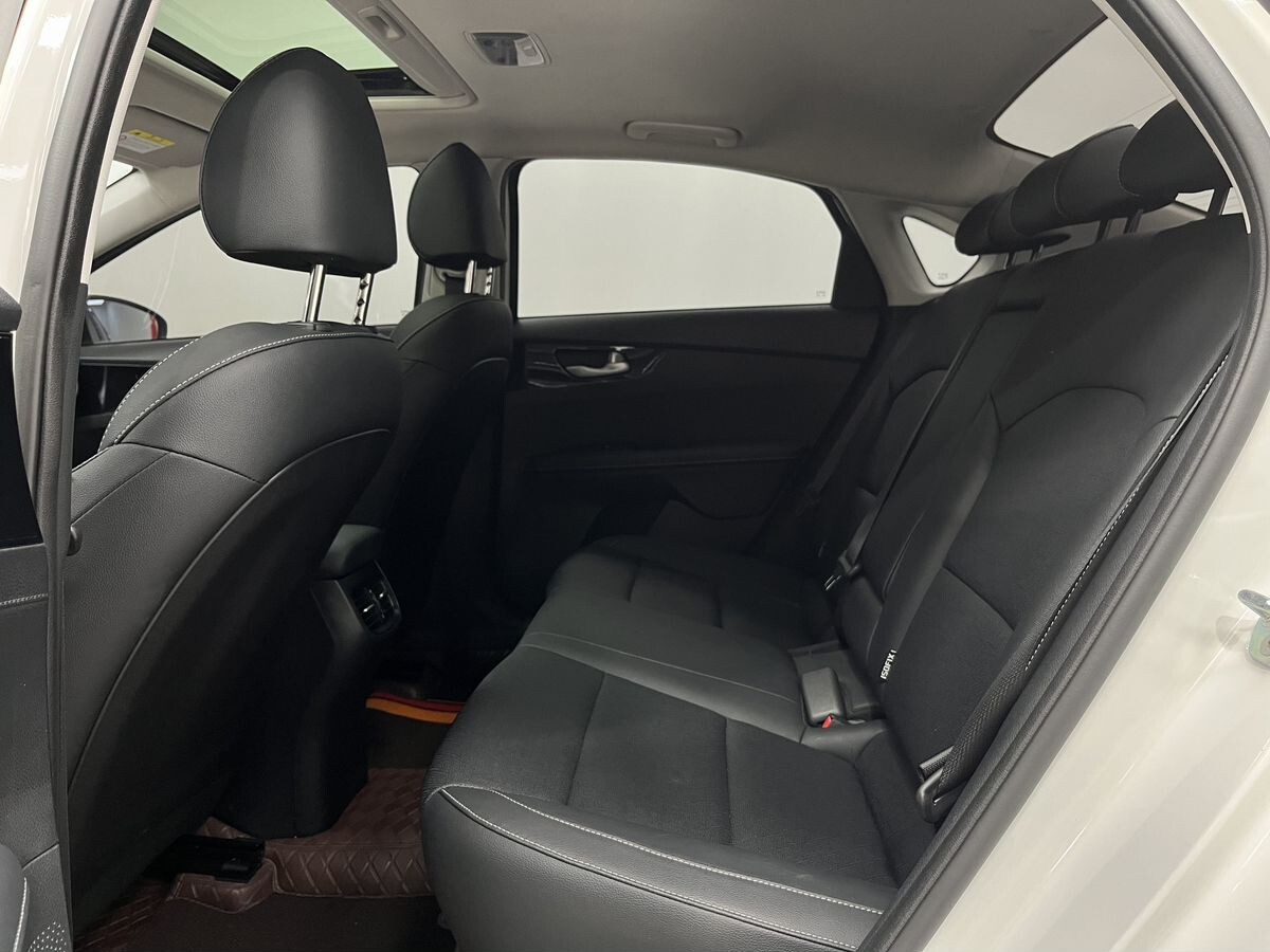 Kia K3 2022 - фото автомобиля