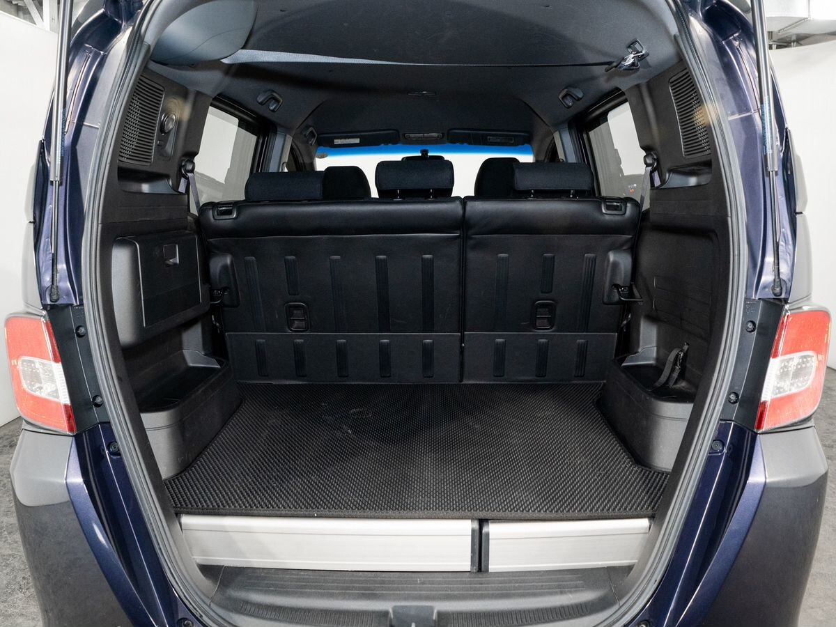 Honda Freed Spike 2015 - фото автомобиля
