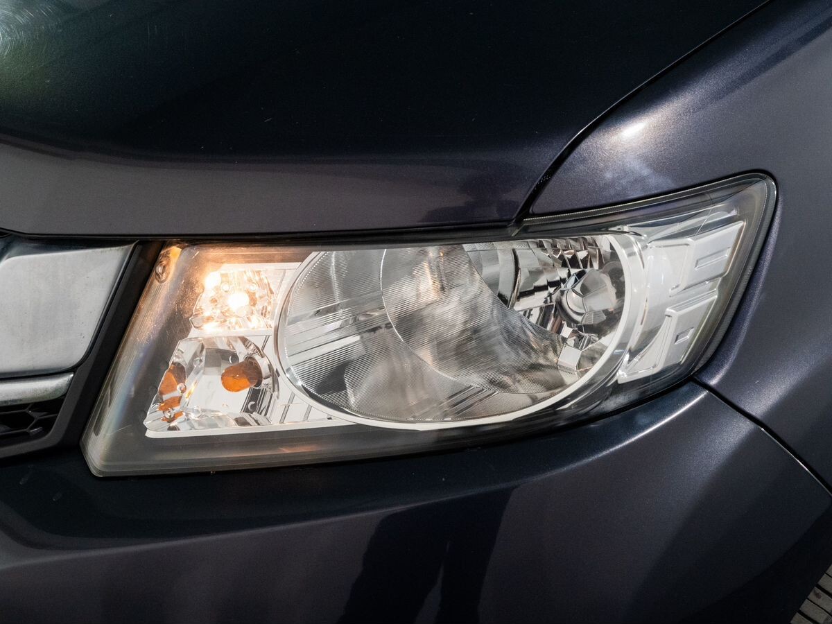 Honda Freed Spike 2015 - фото автомобиля
