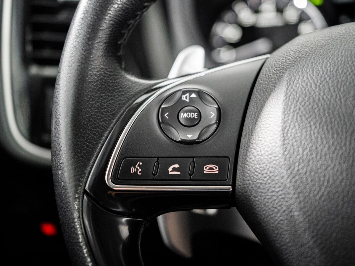 Mitsubishi Outlander 2015 - фото автомобиля