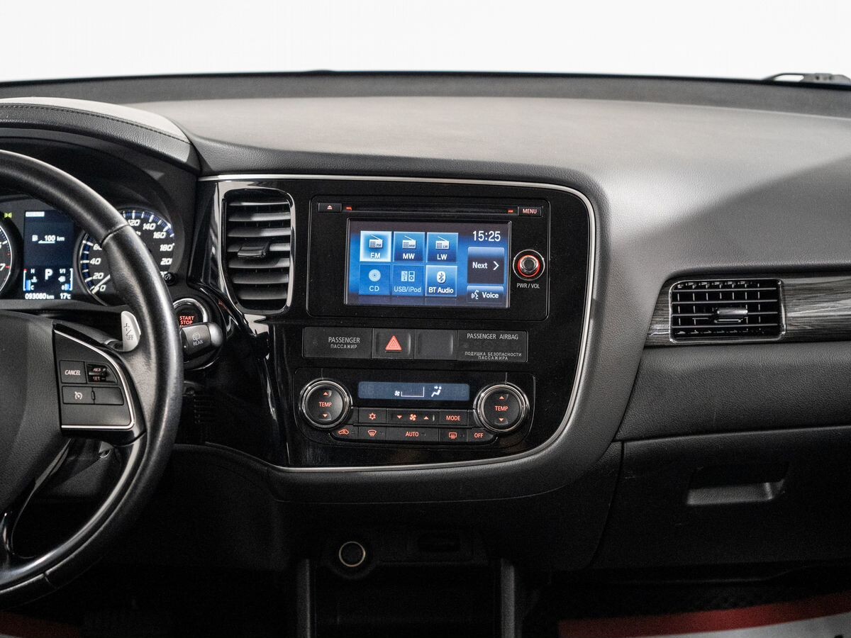 Mitsubishi Outlander 2015 - фото автомобиля