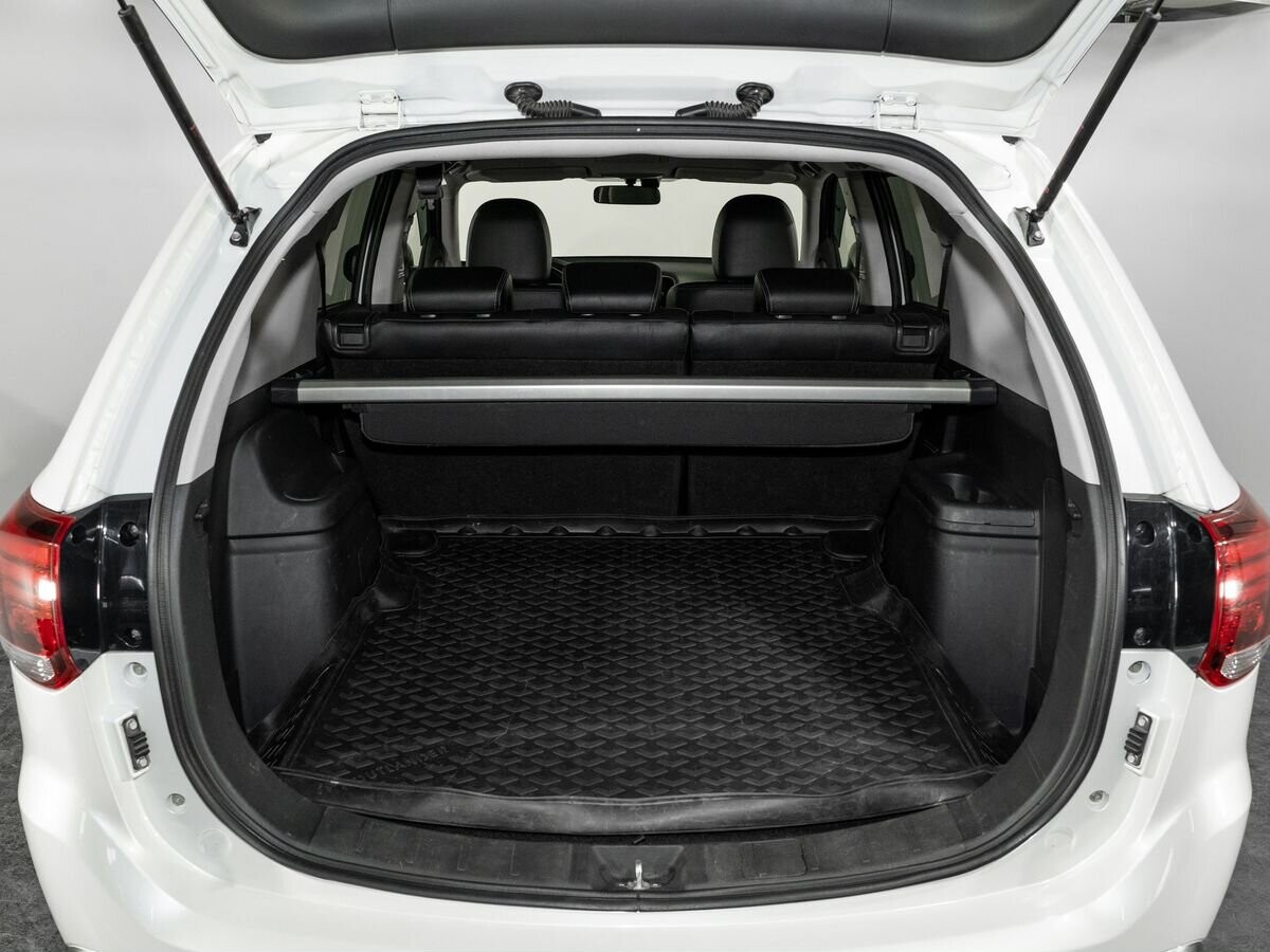 Mitsubishi Outlander 2015 - фото автомобиля