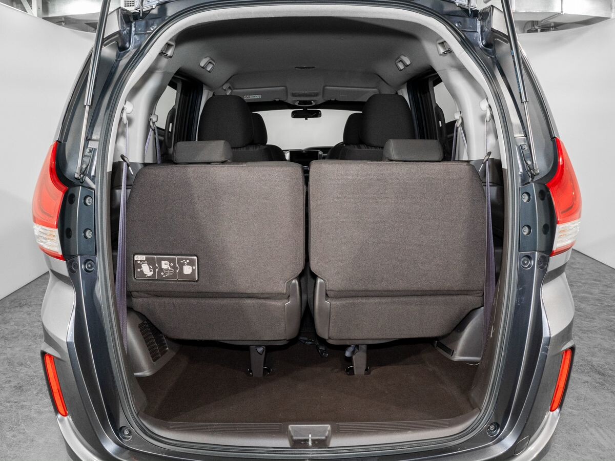 Honda Freed 2018 - фото автомобиля