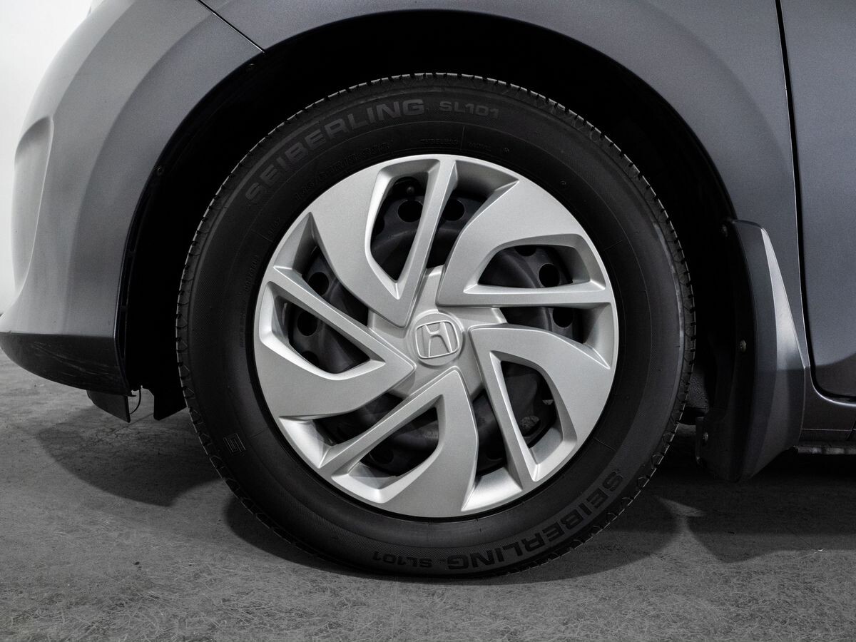 Honda Freed 2018 - фото автомобиля