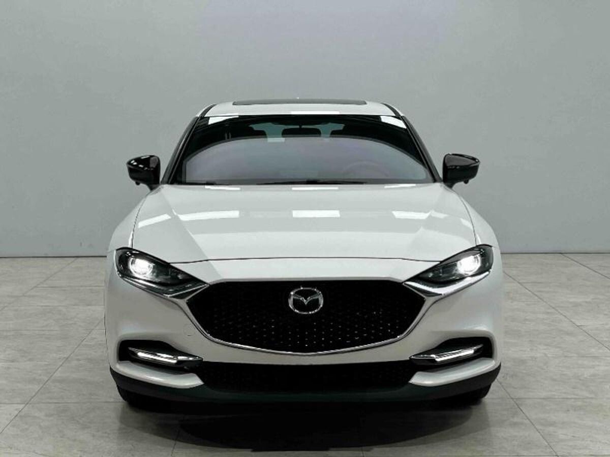 Mazda CX-4 2023 - фото автомобиля
