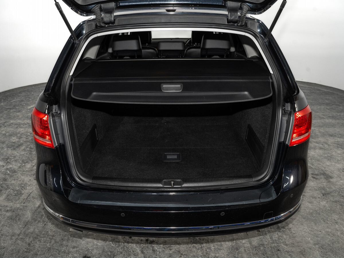 Volkswagen Passat 2013 - фото автомобиля