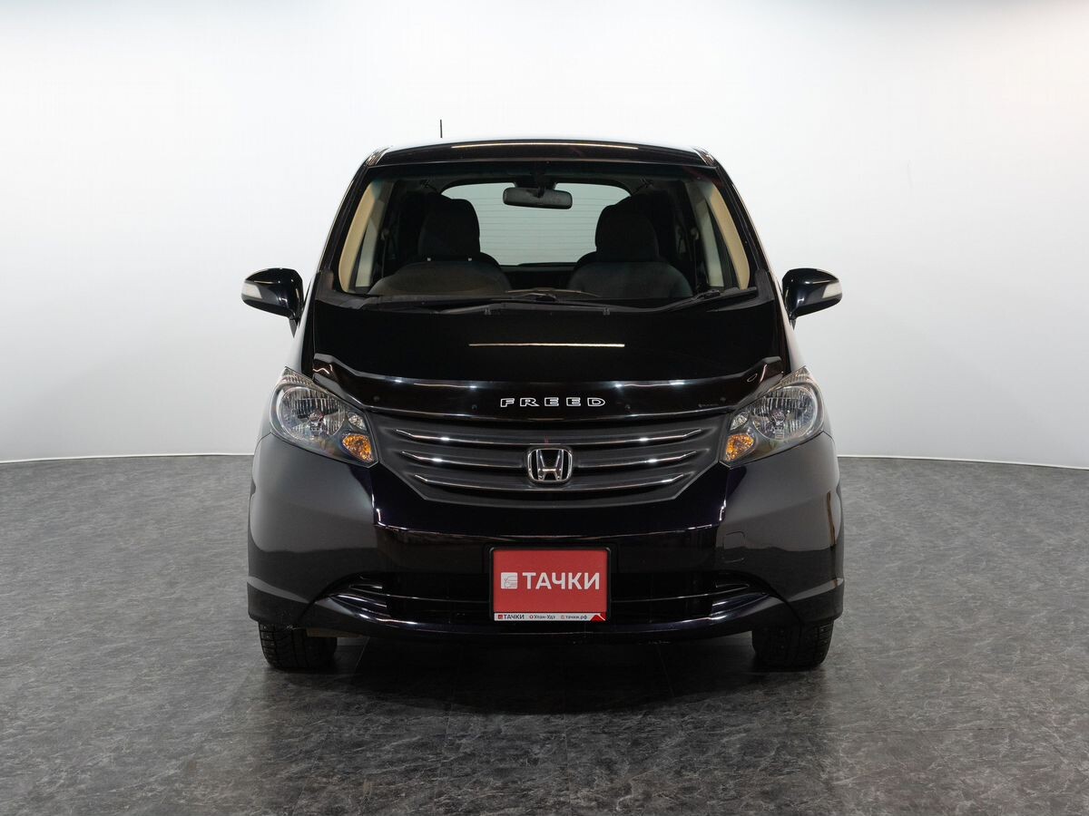 Honda Freed 2010 - фото автомобиля