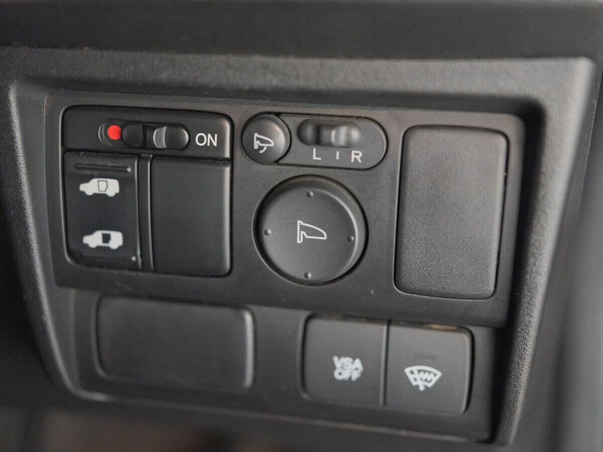 Honda Freed 2010 - фото автомобиля