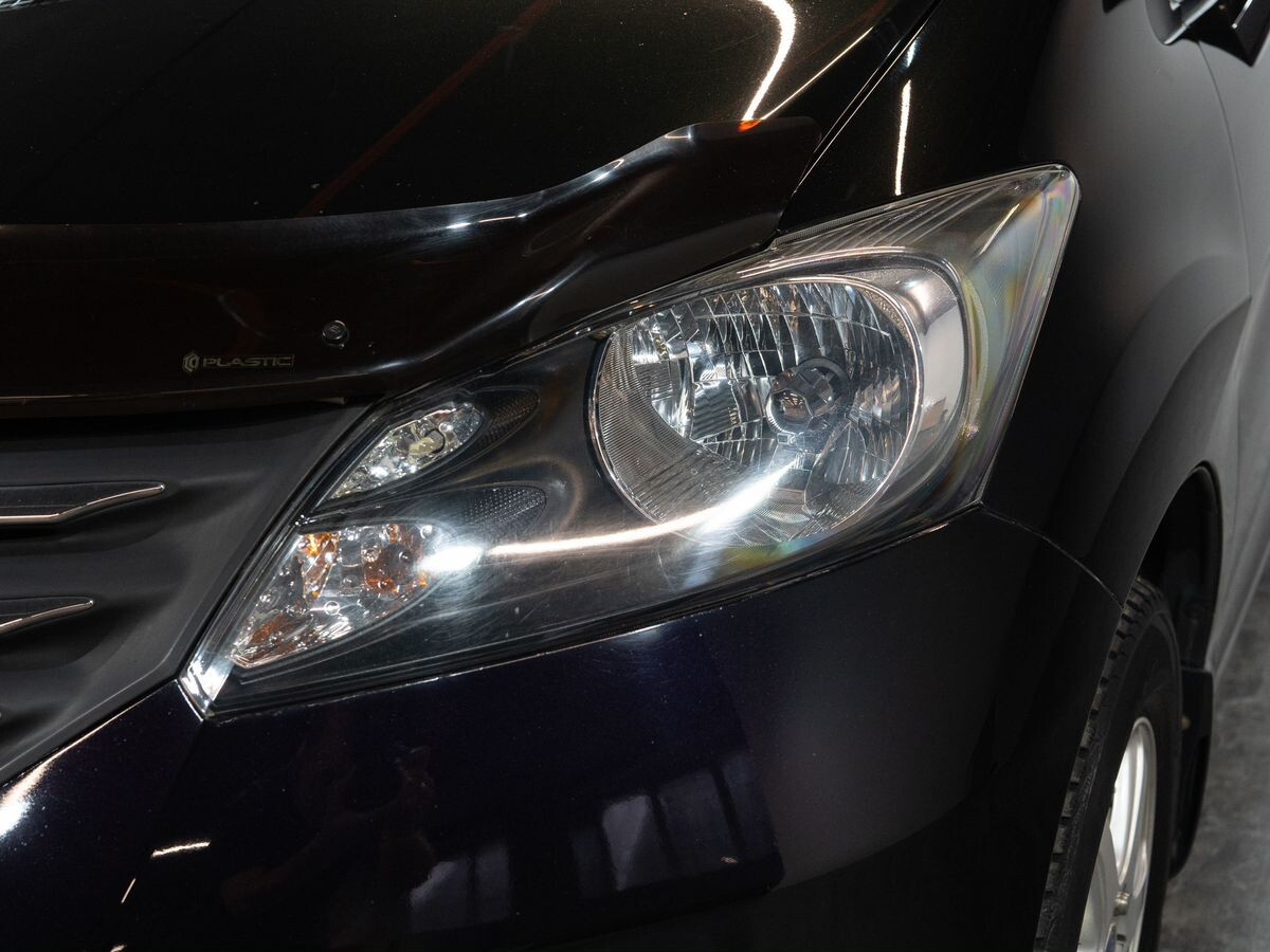 Honda Freed 2010 - фото автомобиля