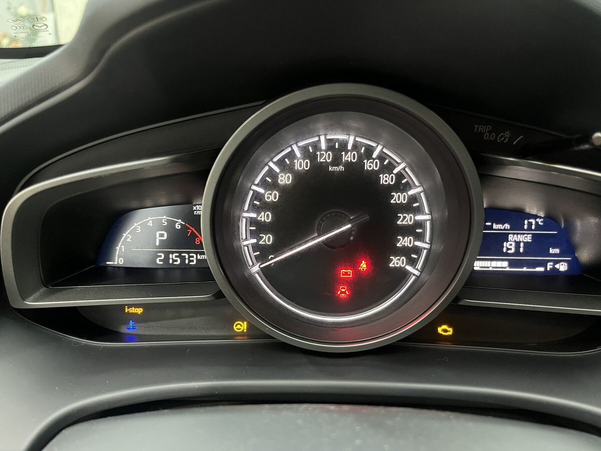 Mazda CX-4 2022 - фото автомобиля