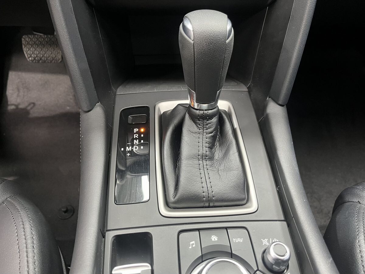 Mazda CX-4 2022 - фото автомобиля